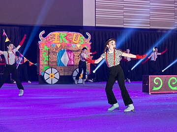 Inauguration de la patinoire de Dreux : Candeloro met le feu sur la glace ! Inauguration de la patinoire de Dreux : Candeloro met le feu sur la glace !